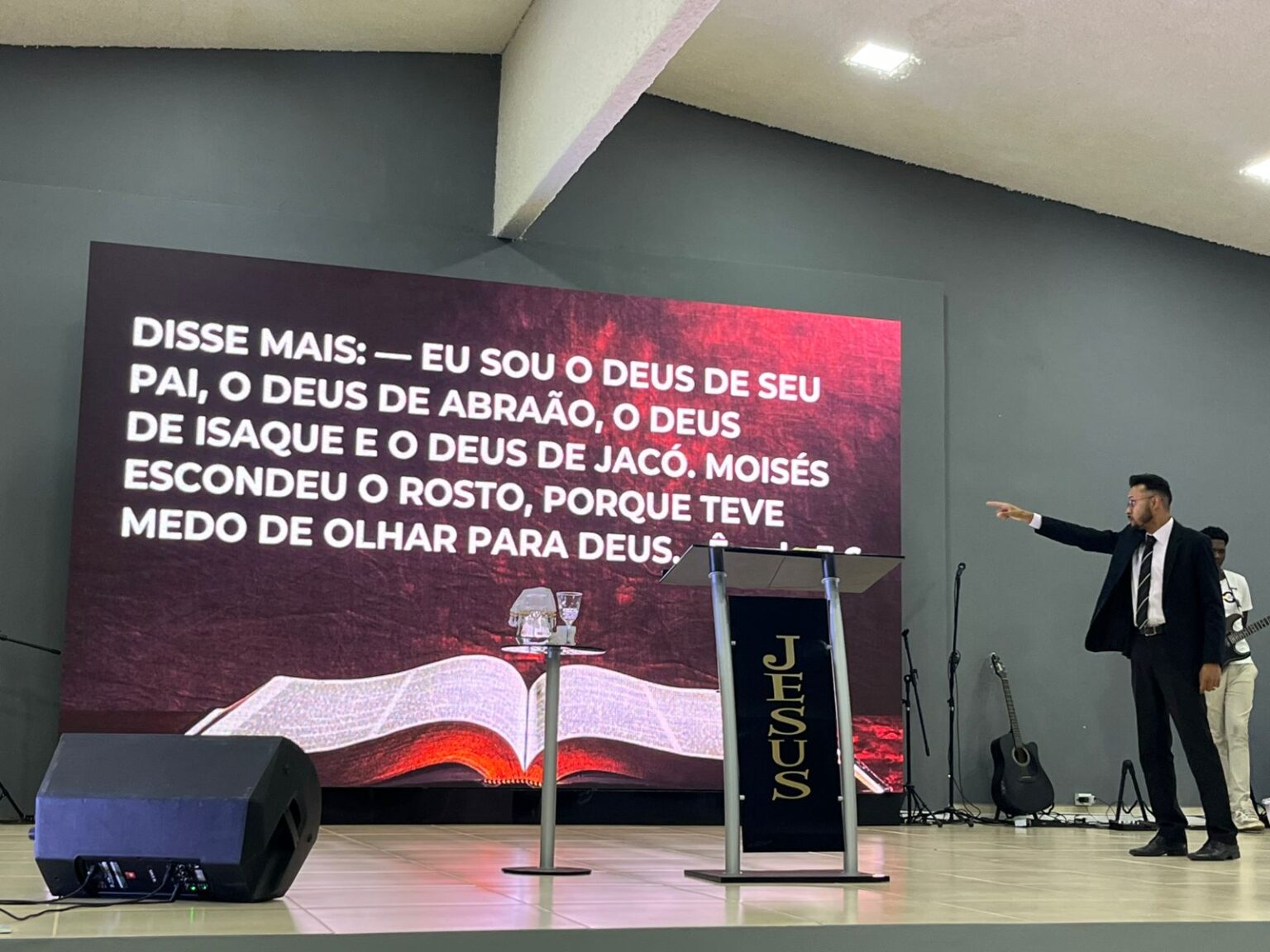 Assista o Culto da Família