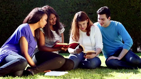 Segundo relatório, jovens cristãos do Reino Unido lideram ranking de doações