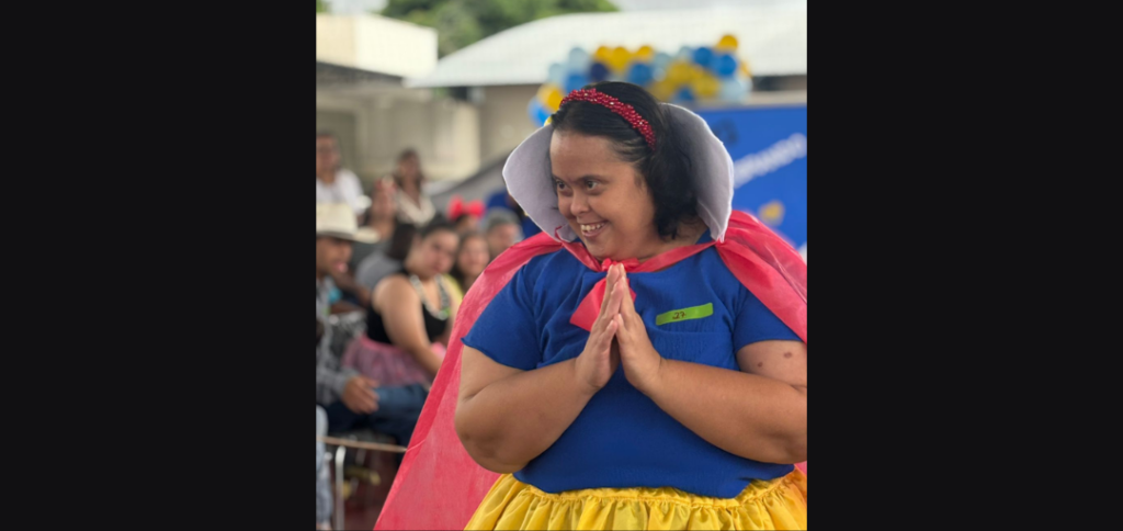 Apae Franca realiza 2º desfile especial de pessoas com Síndrome de Down, com tapete vermelho e celebração da diversidade